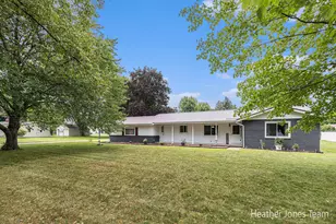800 E Judd St, Greenville, MI 48838 - Photo 1