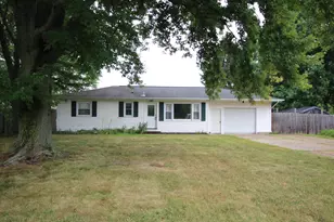 50201 Silver St, Vicksburg, MI 49097 - Photo 1