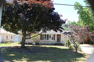 1345 Hendrick Rd, Muskegon, MI 49441 - Photo 1