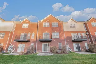 526 Cherry Orchard Rd, Canton, MI 48188 - Photo 1