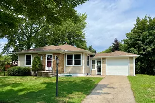 1115 Park Ave, Grand Haven, MI 49417 - Photo 1