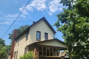 721 Fairview Ave NE, Grand Rapids, MI 49503 - Photo 1