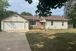 1045 N 4th Ave, Big Rapids, MI 49307 - Photo 1