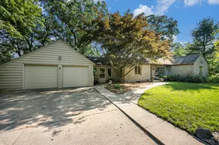 1511 Edgeridge Cir, Kalamazoo, MI 49008 - Photo 1