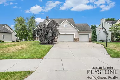 2206 Maplerow Avenue NW, Grand Rapids, MI 49534 - Photo 1