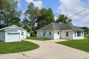 408 Lakeshore Dr, Marion, MI 49665 - Photo 1