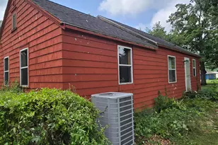 801 Terre Coupe St, Buchanan, MI 49107 - Photo 1