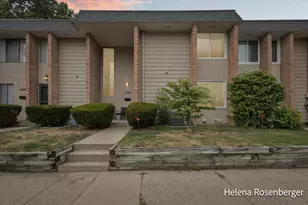 1447 N Saxony Dr SE, Grand Rapids, MI 49508 - Photo 1