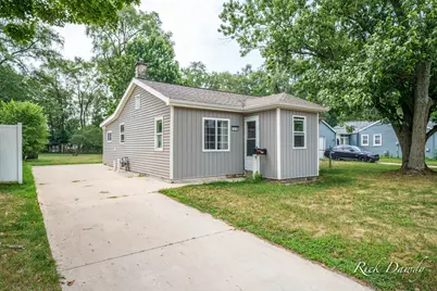 1018 35th Street SW, Wyoming, MI 49509 - Photo 1