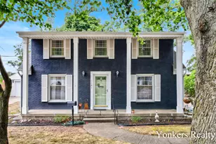 1101 Locksley Dr SW, Wyoming, MI 49509 - Photo 1