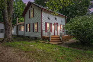 909 Millard St, Three Rivers, MI 49093 - Photo 1