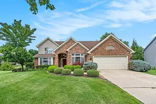 749 Pembroke Dr, Saline, MI 48176 - Photo 1