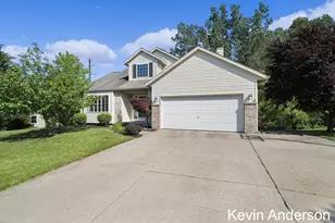 232 Glendale Dr NE, Rockford, MI 49341 - Photo 1