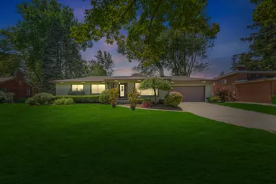 28715 Somerset Place, Lathrup Village, MI 48076 - Photo 1