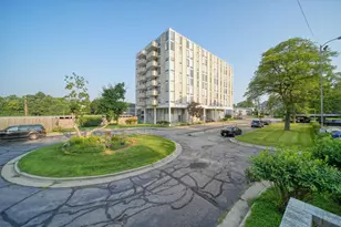 715 W Michigan Ave, Jackson, MI 49201 - Photo 1
