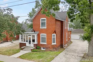 330 Central Ave, Holland, MI 49423 - Photo 1