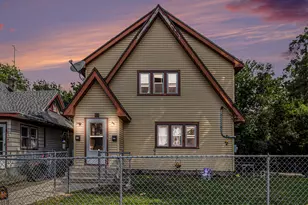 623 Dickinson St SE, Grand Rapids, MI 49507 - Photo 1