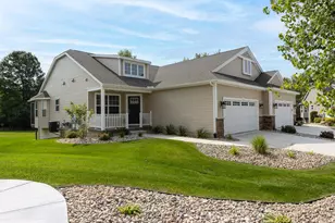 4115 Stoneridge Dr, Jackson, MI 49203 - Photo 1