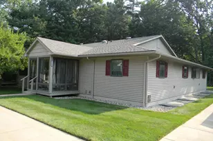 5756 W Brookwood Pl, Ludington, MI 49431 - Photo 1