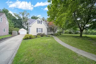 811 S Webster St, Jackson, MI 49203 - Photo 1