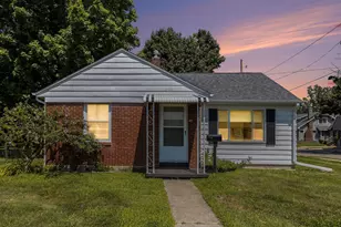 706 W Territorial Rd, Battle Creek, MI 49015 - Photo 1