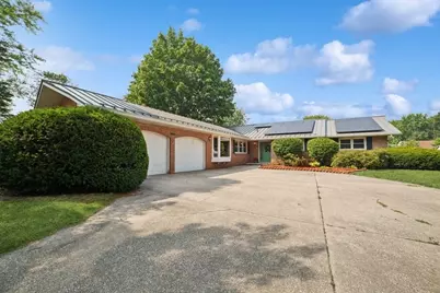 1373 Saint Joseph Circle, Saint Joseph, MI 49085 - Photo 1