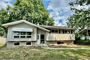 3042 Perry Ave SW, Wyoming, MI 49519 - Photo 1