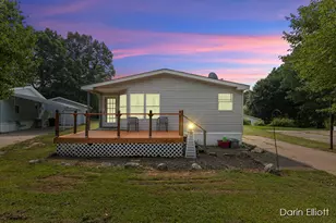 1133 Yeomans St, Ionia, MI 48846 - Photo 1