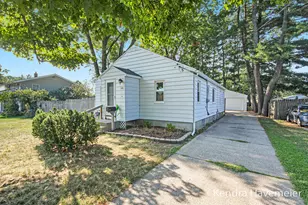 140 43rd St SW, Grand Rapids, MI 49548 - Photo 1