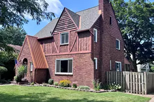 301 Michigan Ave, Sturgis, MI 49091 - Photo 1