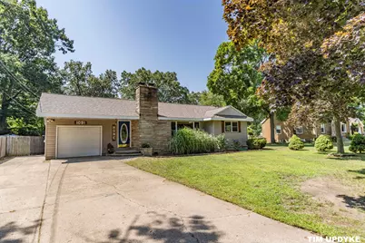 1091 Englewood Avenue, Norton Shores, MI 49441 - Photo 1