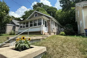 914 Underhill Ave SW, Grand Rapids, MI 49503 - Photo 1