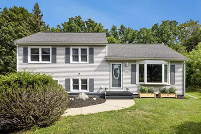 2005 Cascade Drive, Jackson, MI 49203 - Photo 1