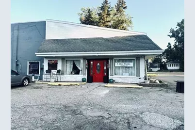 106 Parkway Street, Jackson, MI 49203 - Photo 1
