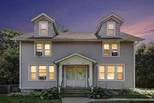 1019/1021 Michigan Ave, Howell, MI 48843 - Photo 1