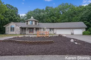 8506 Cedarcrest Dr, Jenison, MI 49428 - Photo 1