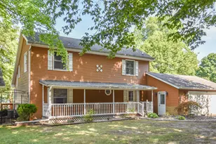 180 Crockett Dr, Quincy, MI 49082 - Photo 1