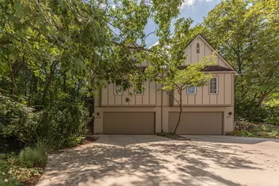 609 Ridgewood Court, Ann Arbor, MI 48103 - Photo 1