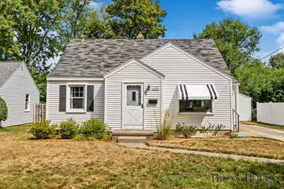 1333 Kelsey Street NE, Grand Rapids, MI 49505 - Photo 1