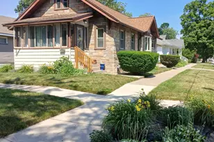 1734 5th St, Muskegon, MI 49441 - Photo 1