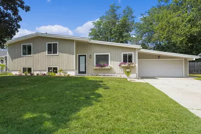 142 Birchwood Avenue, Holland, MI 49423 - Photo 1