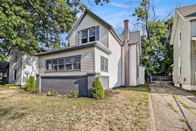 1047 Watkins Street SE, Grand Rapids, MI 49507 - Photo 1