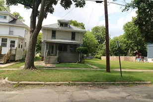 1014 Woodbridge St, Jackson, MI 49203 - Photo 1