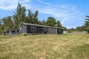 8158 N Bailey Rd, Howard City, MI 49329 - Photo 1