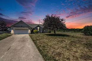 6514 Jericho Rd, Stevensville, MI 49127 - Photo 1