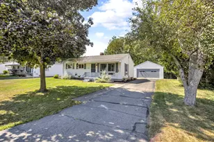 3635 Roosevelt Cir, Jackson, MI 49203 - Photo 1