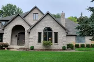 2032 Dean Dr, Washington, MI 48094 - Photo 1