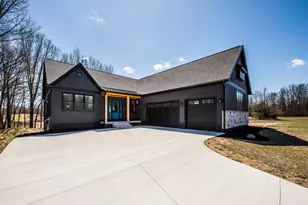 5215 Grande View Ln, Jackson, MI 49201 - Photo 1