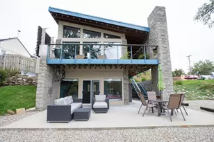 9007 Riverside Dr, Brighton, MI 48116 - Photo 1