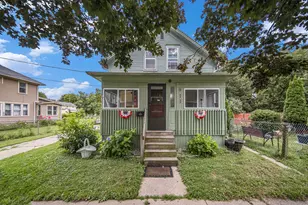 911 N Blackstone St, Jackson, MI 49202 - Photo 1